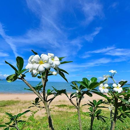 Star Light Beach Resort And Restaurant ชุมพร ภายนอก รูปภาพ