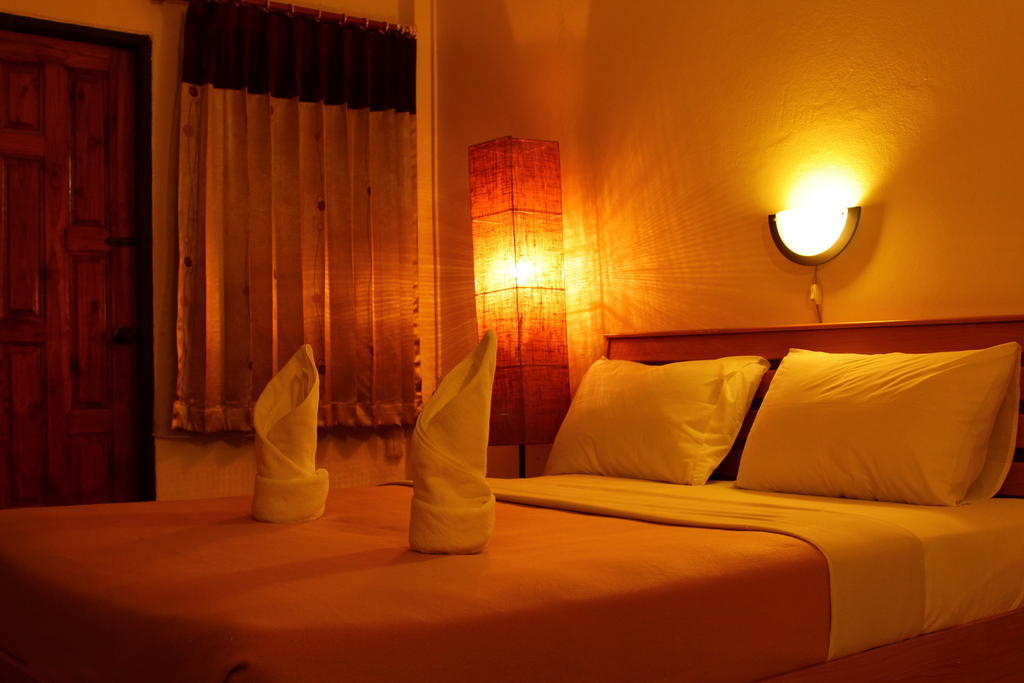 Star Light Beach Resort And Restaurant ชุมพร ห้อง รูปภาพ