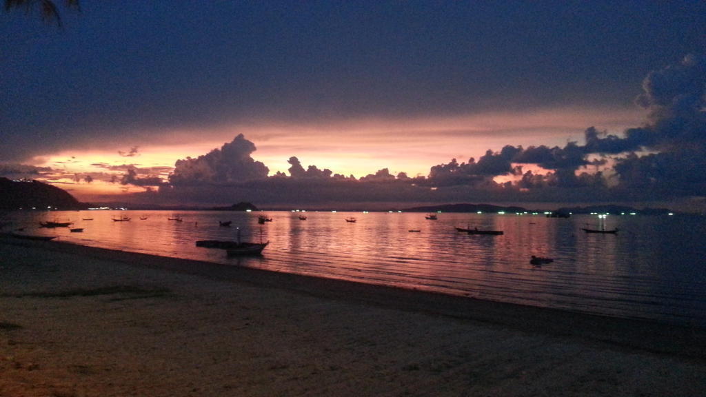 Star Light Beach Resort And Restaurant ชุมพร ภายนอก รูปภาพ