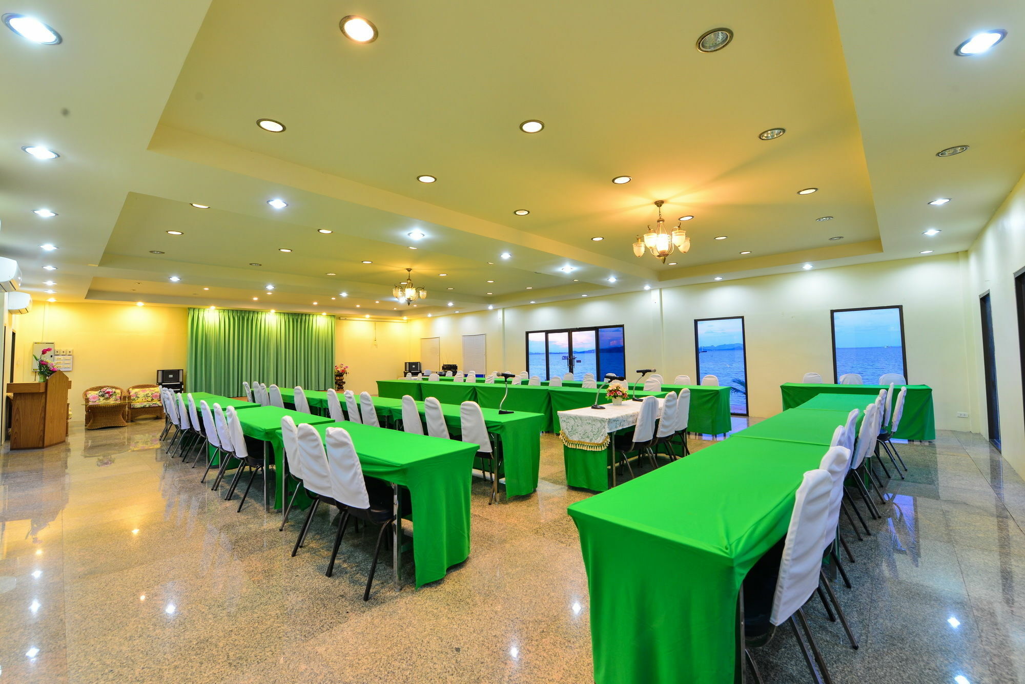 Star Light Beach Resort And Restaurant ชุมพร ภายนอก รูปภาพ
